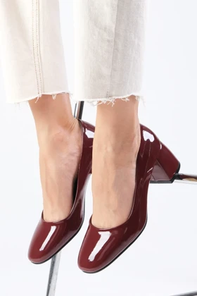 کفش پاشنه‌بلند کلاسیک زنانه میوگوستو mio-gusto