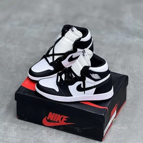 کفش نایک ایر جردن وان ساق‌دار پاندا Nike Air Jordan 1 High Panda