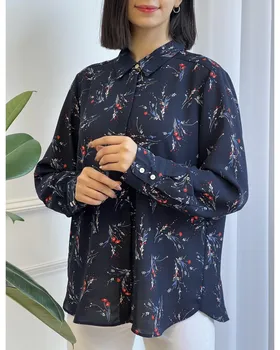 شومیز گل‌دار اما