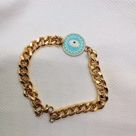 دستبند کارتیر استیل طرح «چشم‌نظر» | زنجیر کوبایی طلایی با پلاک میناکاری فیروزه‌ای