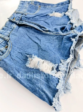شورتک کوتاه جین زاپ‌دار پاچه ریش