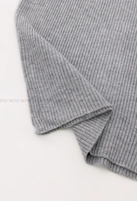 تاپ یقه اسکی بافت وارداتی کد1004597