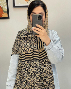 شال پلیسه طرحدار وارداتی مشکی و کرم 3512