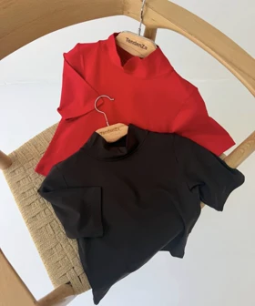 تیشرت زنانه یقه ایستاده red