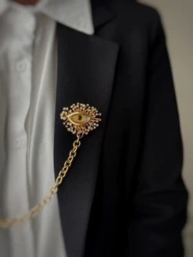 سنجاق سینه زنجیری