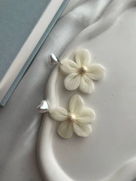 گوشواره گل پارچه ای