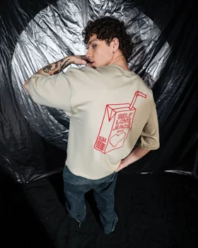 تیشرت مدل JUICE کرم برند بلوک blvak