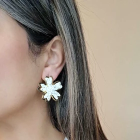 گوشواره‌های میزوهیکی طرح شکوفه جواهرات سنتی ژاپنی دست‌ساز و رنگارنگ