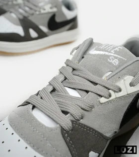 کفش کتانی مردانه طوسی سفید مشکی نایک NIKE SB