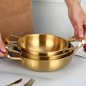 تابه سرو دسته دار گرد و گود طلایی