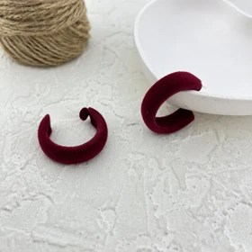 گوشواره زنانه مخملی دایره‌ای شیک و خاص