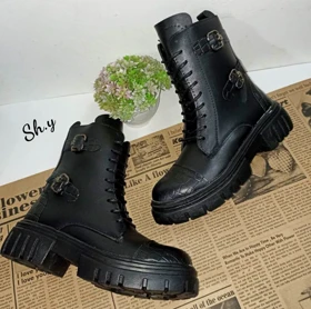 بوت دوسگک سنگی