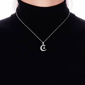 گردنبند نقره مدل ماه و آویز ستاره نگین‌دار
