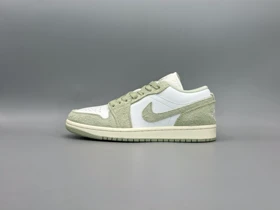کتانی نایکی جردن1لو سی فوم/Nike Air Jordan1 low