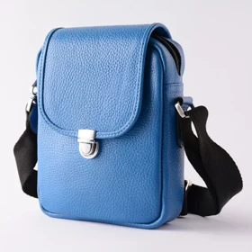 کیف دوشی مردانه البرز دراتی (آبی)