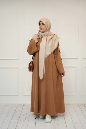 عبا پاپیونی مخمل کبریتی در رنگبندی (شتری)