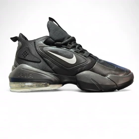 نایک ساواج مشکی