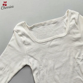 کراپ آستین بلند یقه خشتی سفید