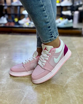 کتانی ورزشی زنانه نایک جردن 1