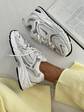 کتانی نایک 426