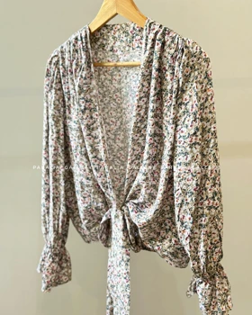 شومیز گل‌دار گره‌ای