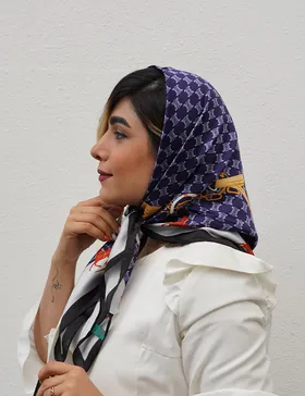 روسری ساتن ابریشم سورمه ای از برند هرمس سمن