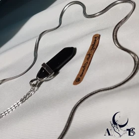 گردنبند ماری و منشور مشکی