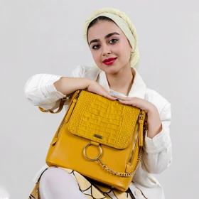 کوله پشتی زنانه چرم یلسان مدل آدرینا کد 055-GC