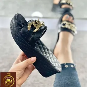 صندل دمپایی و روفرشی لژدار زنانه تمام شنل