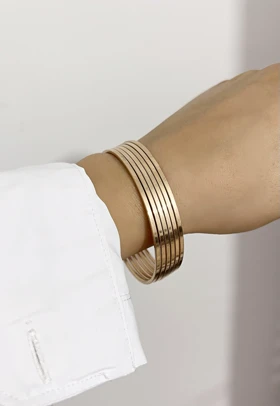 النگو آینه ای زنانه کارتیه با حکاکی 833