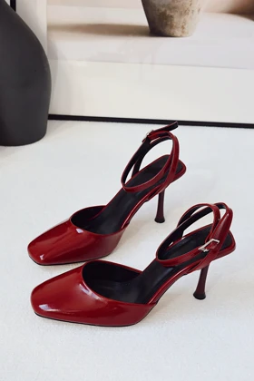 کفش پاشنه‌بلند کلاسیک زنانه polka-store polka-store