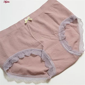 شورت زنانه مدل سیملس لبه گیپوری کالباسی کد 4970