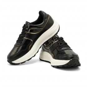 کفش راحتی زنانه مدل Stradivarius Sneakers - SKS66