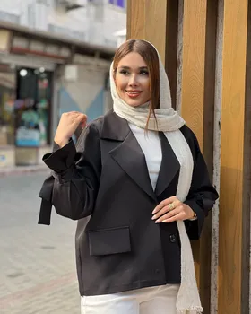 کت عروسکی