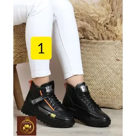 کتانی ساق‌دار ورزشی طبی زنانه