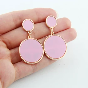 گوشواره زنانه میخی مدل دایره آویز (صورتی)