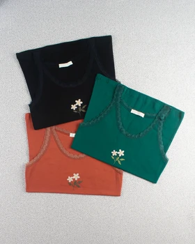 تاپ گلدوزی