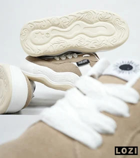 کتانی مردانه و زنانه قهوه ای سفید ADIDAS haydey