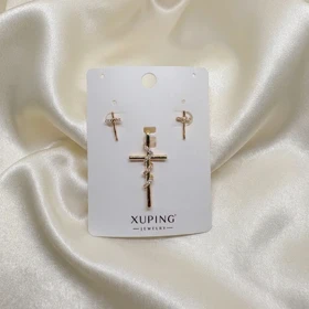 نیم‌ست ژوپینگ طرح «صلیب و مار» | پلاک و گوشواره نگین‌دار (بدون زنجیر)