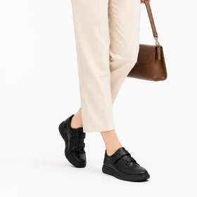 کفش اسپرت زنانه مدل Stradivarius Loafers - LFB55