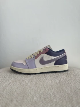 جردن 1 ساق کوتاه سرخابی