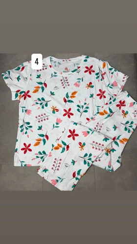 ست تیشرت و شلوار زنانه