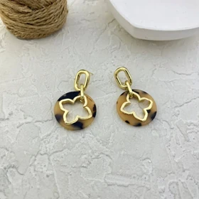 گوشواره زنانه مدل لیوانا طرح پلنگی ونکلیف با فریم طلایی