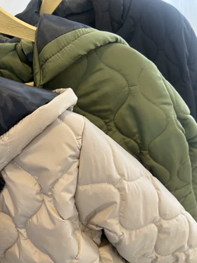 کاپشن بلند کمر گت ( دارای ایراد جزیی)