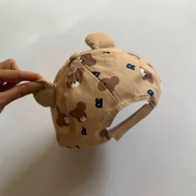 کلاه بیسبالی بچگانه مدل m گوش دار