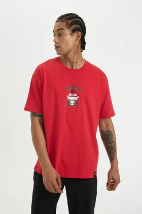 تیشرت آستین کوتاه یقه کوتاه DeFactoFit NBA Chicago Bulls Boxy Fit Crew B9891AX24SM