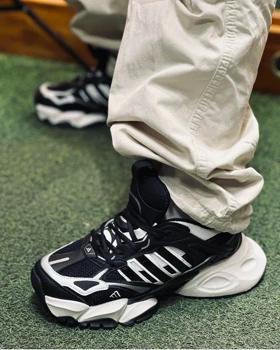 کتانی مردانه آدیداس دلوکس مشکی