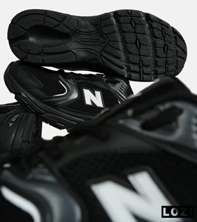 کفش کتانی بزرگپا مشکی NEW BALANCE 530