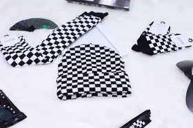 کلاه بافت شطرنجی