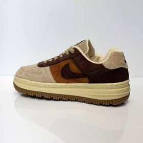 کفش راحتی نایکی مدل ایرفورس Air force کرم قهوه ای با کفی طبی